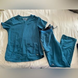 Greys Anatomy Scrub Set